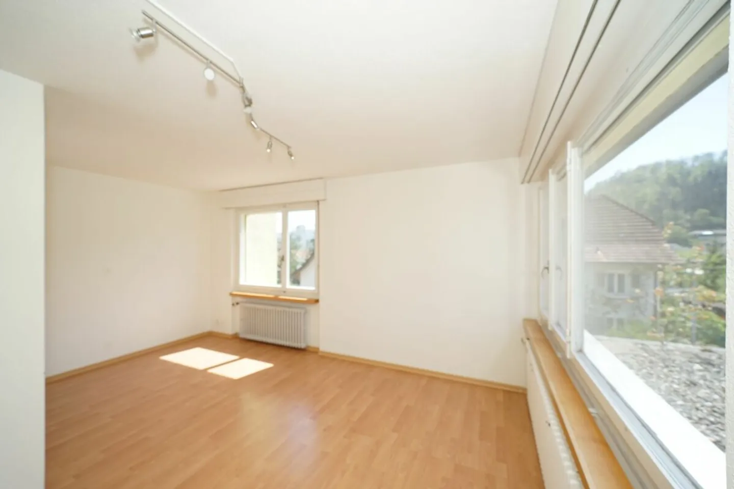 Gemütliche 1-Zimmerwohnung an ruhiger Lage mit grosser Terasse - Foto 1 di 11