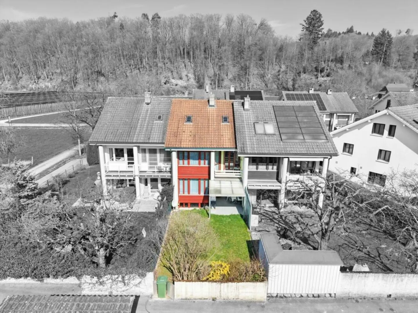 Familienhaus in ruhiger Lage - Foto 2 von 13