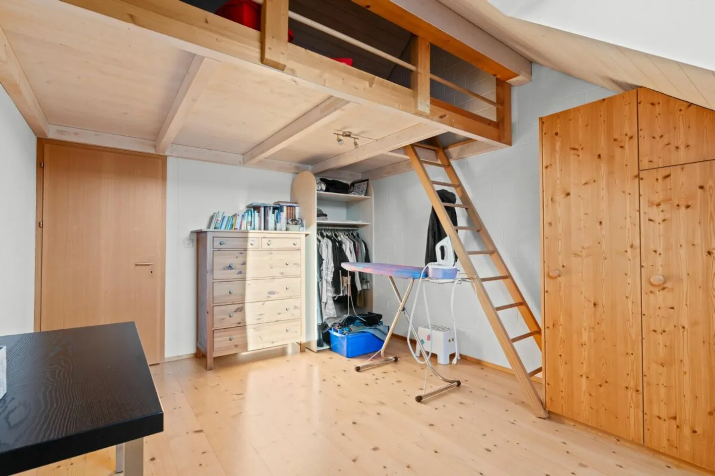 ruhiges wohnen mit viel Platz - Foto 7 von 13