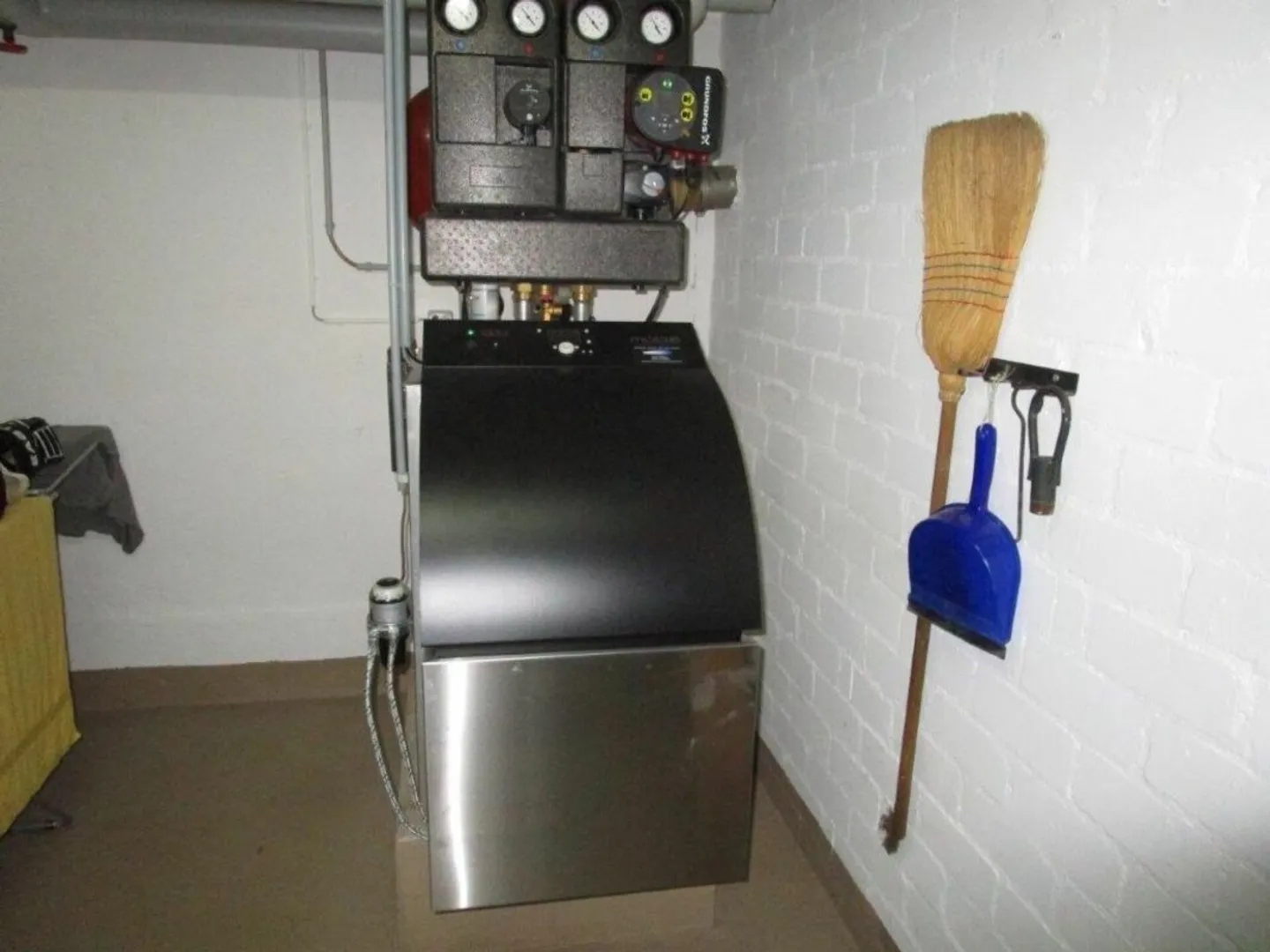 3-family house with former outbuilding/shed or a lot of potential - Photo 10 of 11