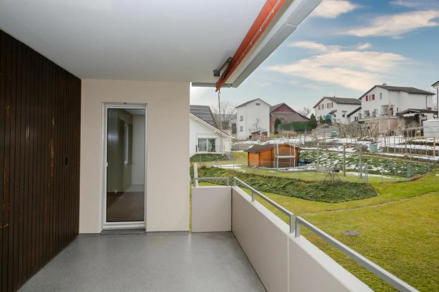 A retreat with residential quality - Photo 11 of 13