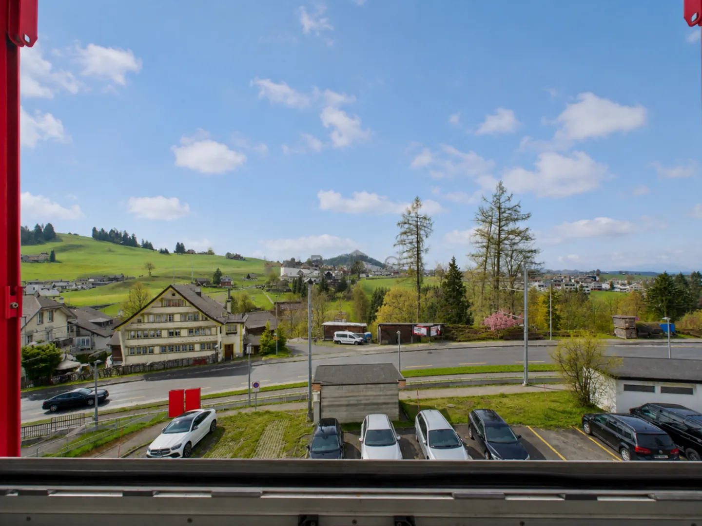 Small. Fine. With Panorama. - Photo 7 of 8
