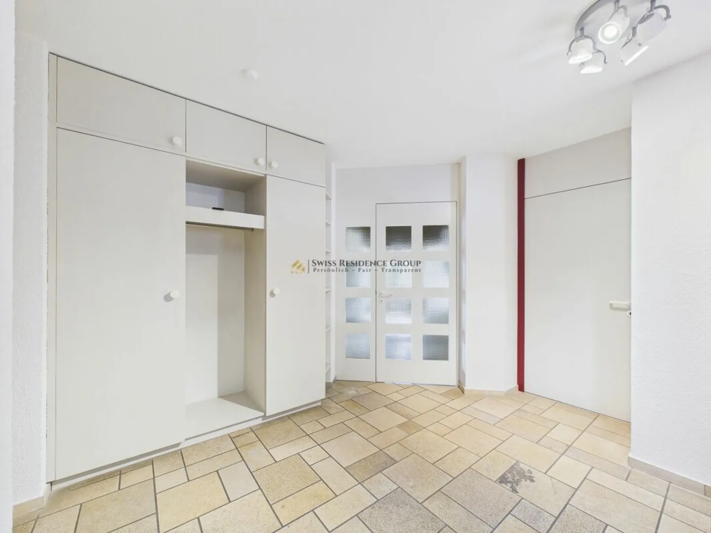Maison individuelle avec grand terrain et parcelle agricole adjacente - Photo 3 sur 13