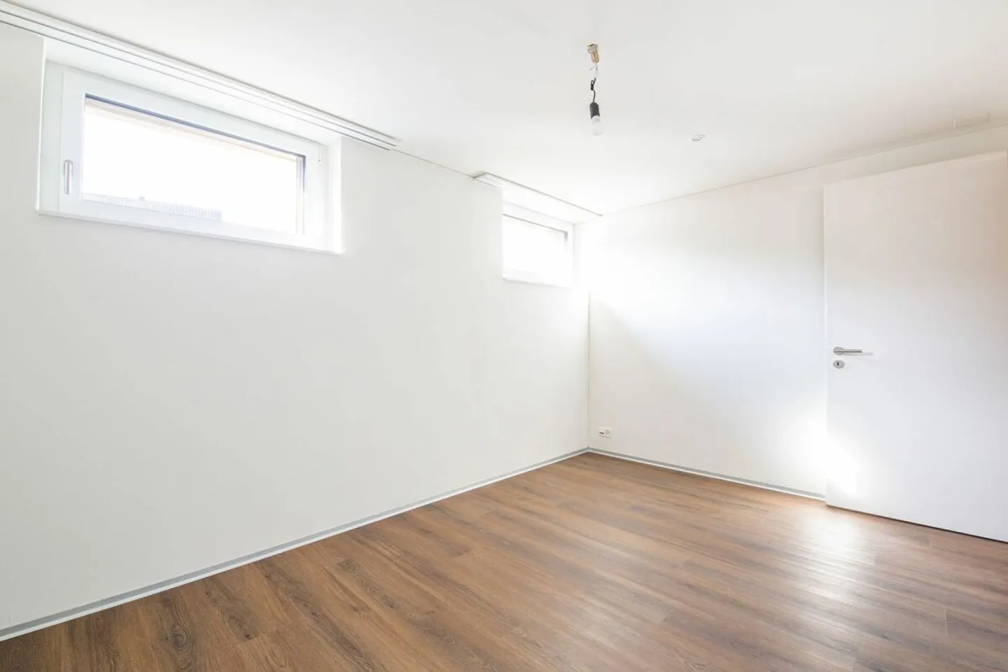 Moderne Maisonette-Wohnung im Herzen von Nänikon - Foto 7 von 13