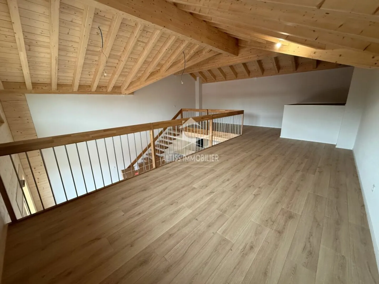 Attique neuf avec mezzanine - Photo 12 sur 13
