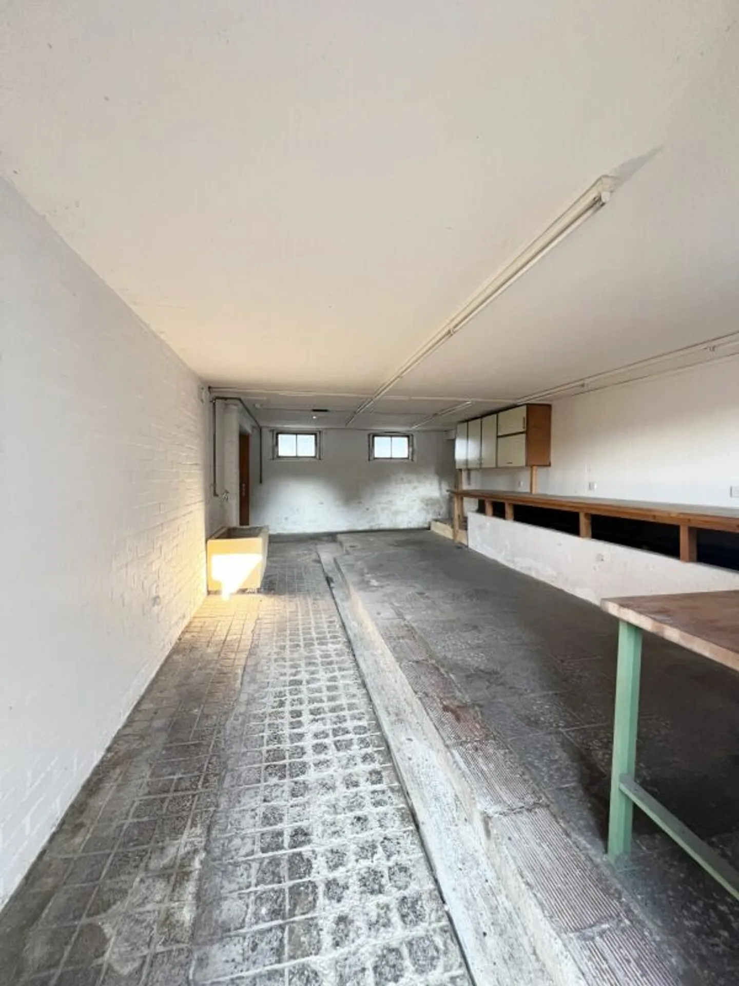 Ehemaliges Bauernhaus mit Scheune, Schopf, grossem Grundstück und viel Potential - Foto 8 di 10