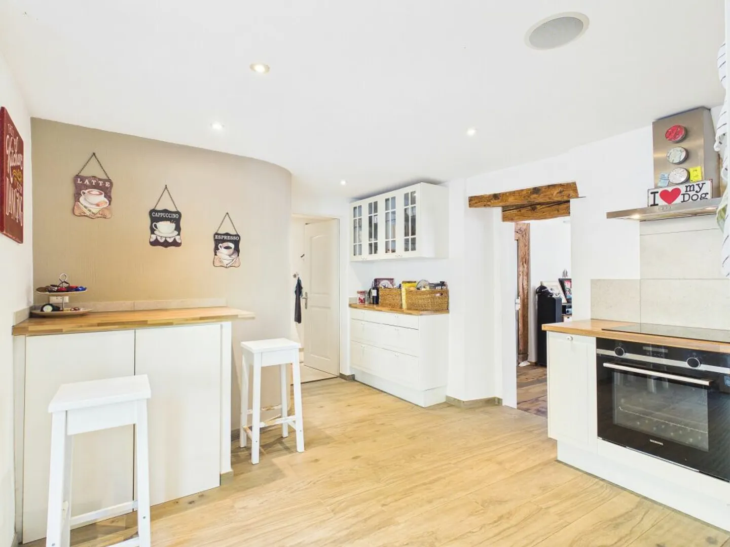 Large farmhouse with great potential - Photo 9 of 13
