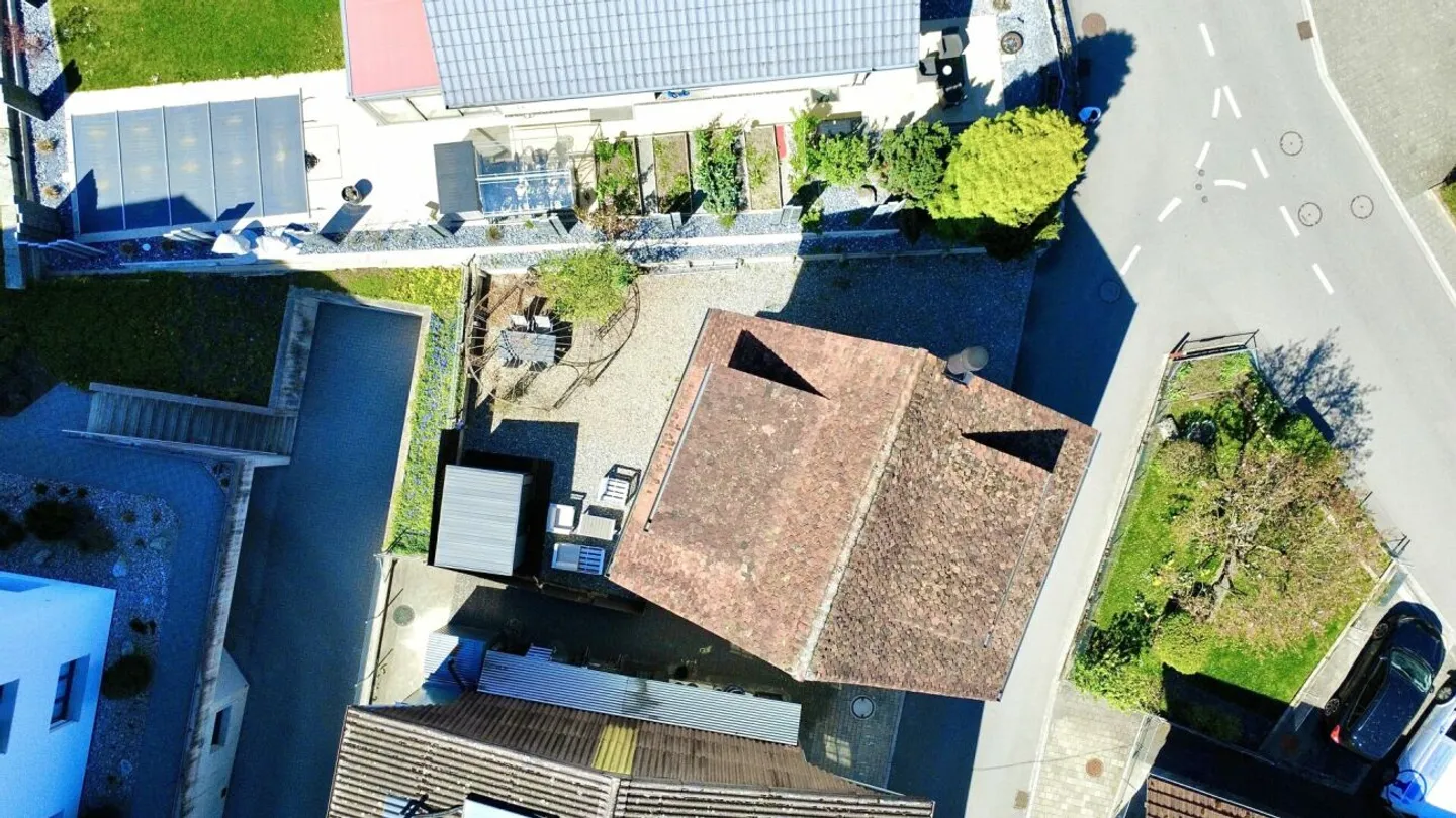 Maison individuelle historique, entièrement modernisée ! - Photo 3 sur 13