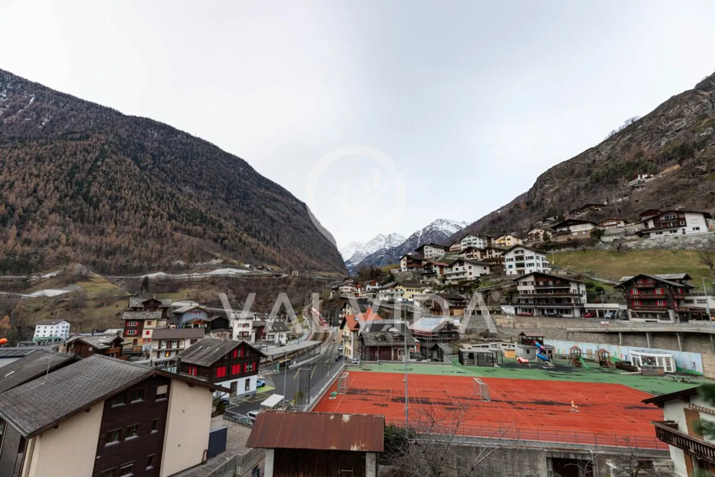 Attractive 4.5-room penthouse in a central location - Photo 13 of 13