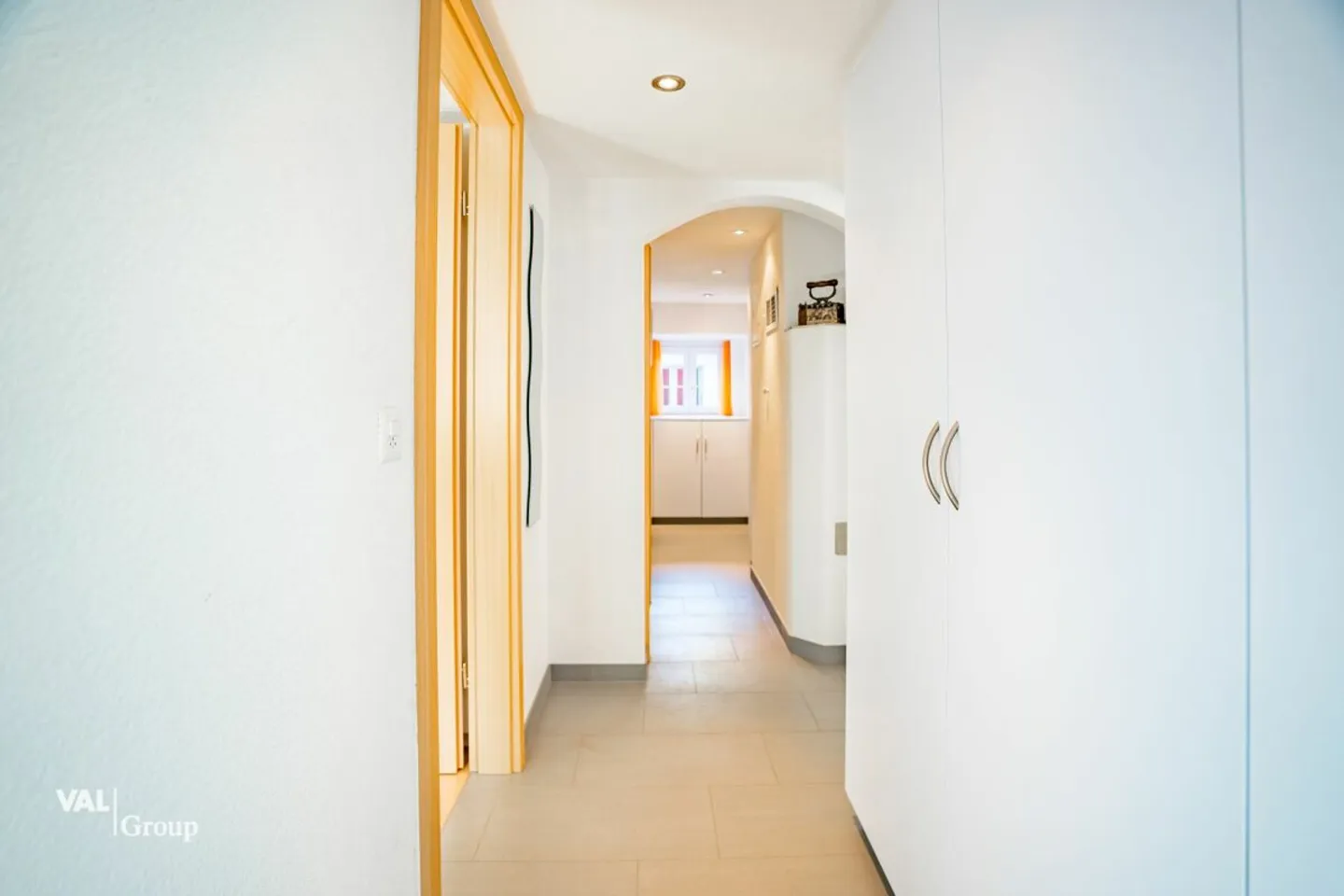 Comprehensively renovated apartment with spectacular views and historic flair - Photo 9 of 13