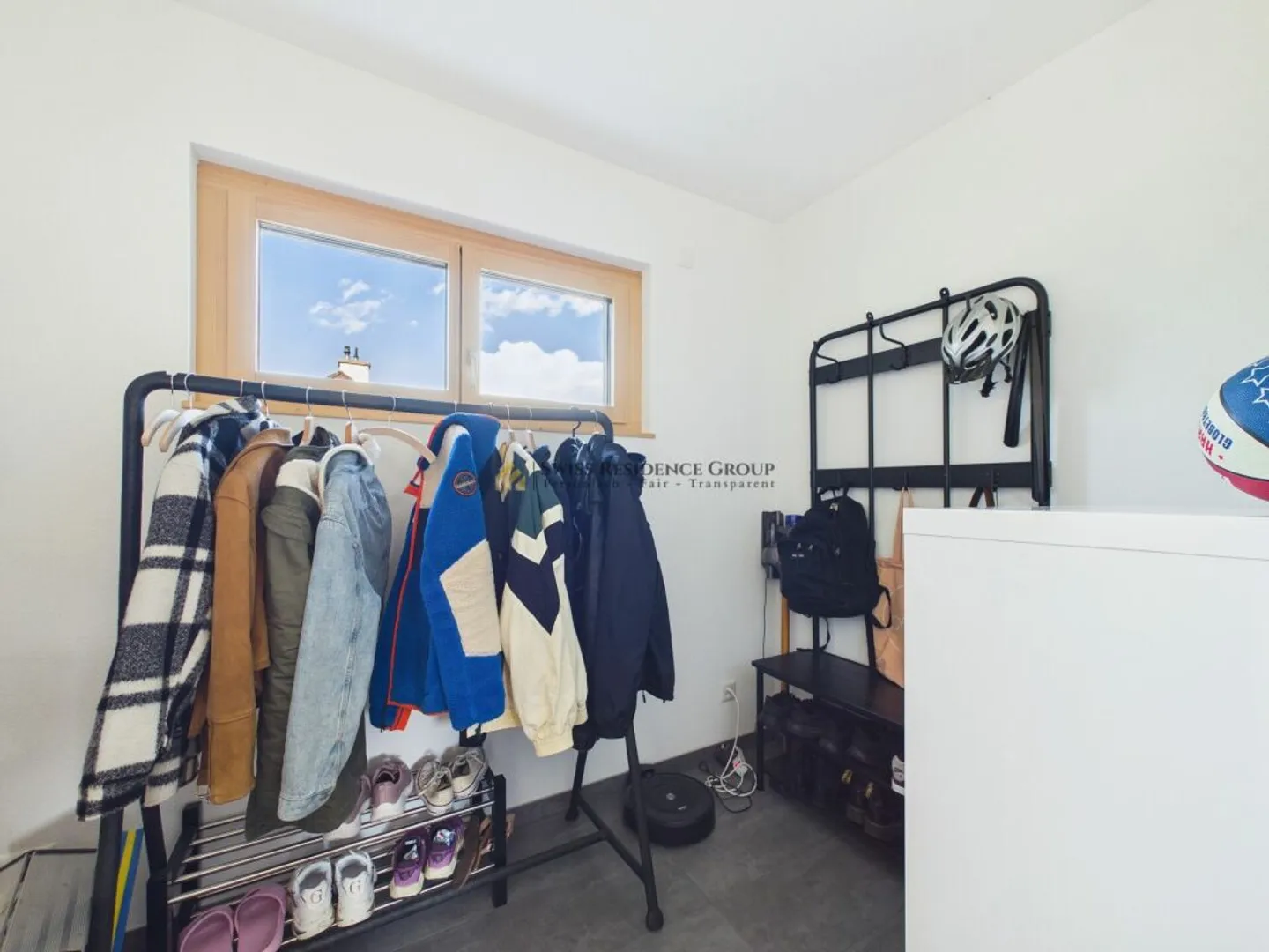 Charming Attic Apartment with Terrace - Photo 6 of 13