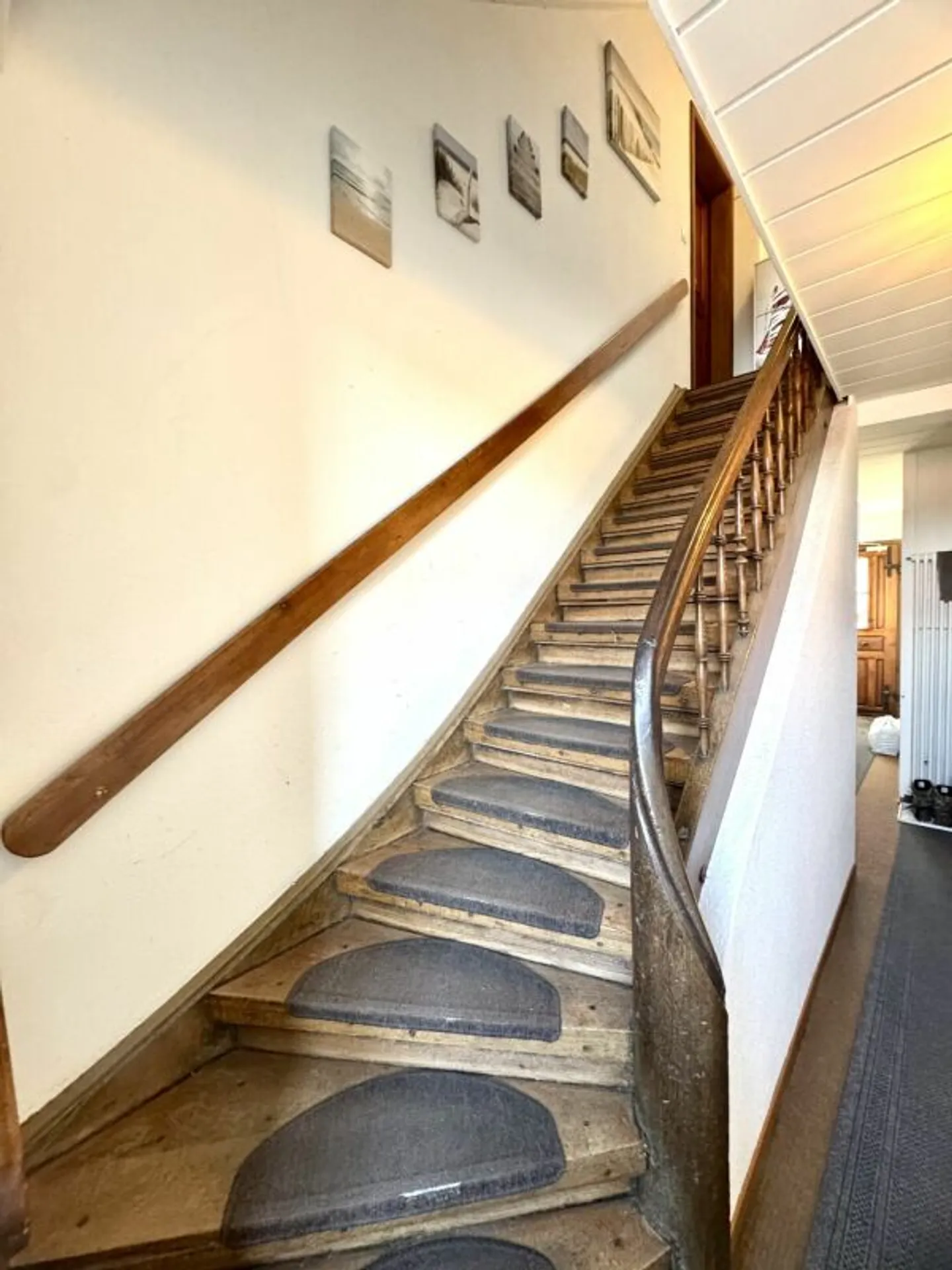 3.5 Room Attic Apartment - Photo 10 of 13