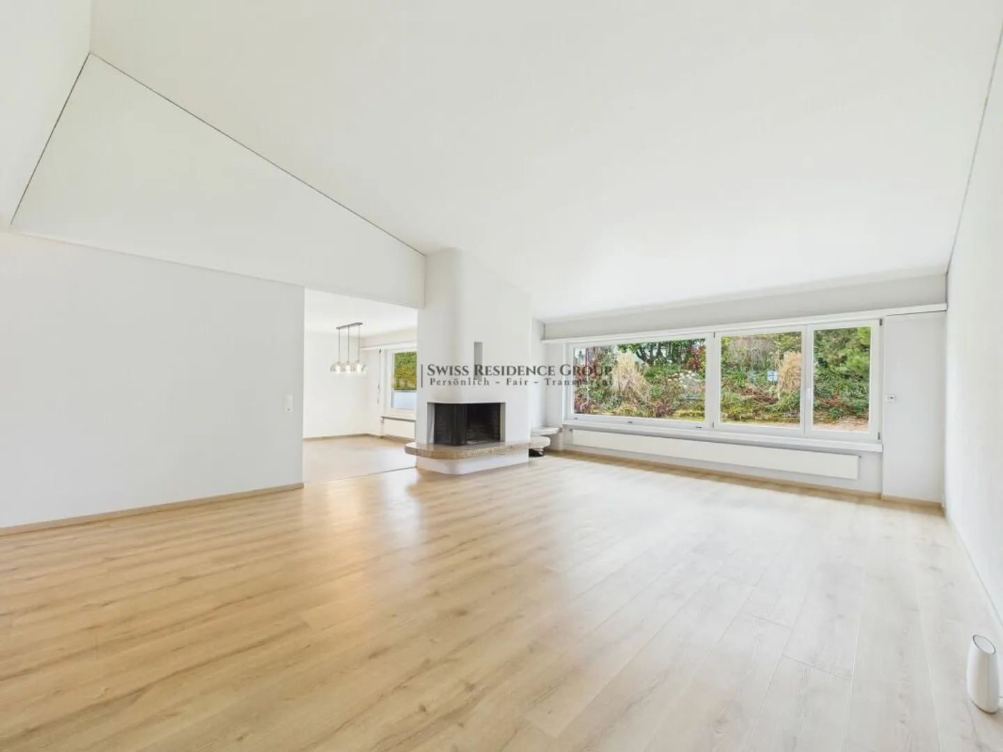 Spacious Single-Family Home with Surroundings in a Top Location - Photo 3 of 13