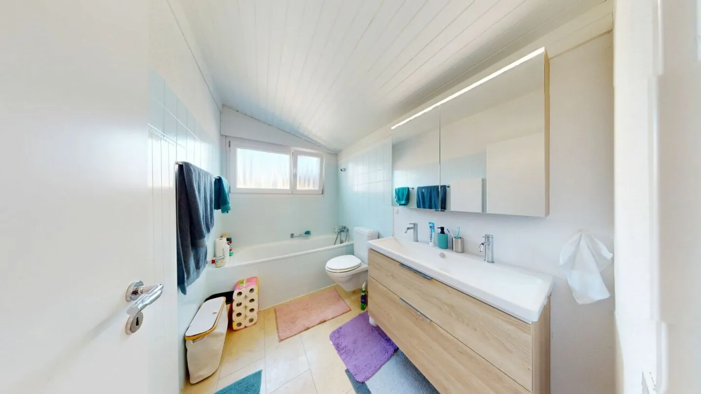 Family Dream in Zofingen - Single Family House with Large Garden and Lots of Potential - Photo 11 of 13