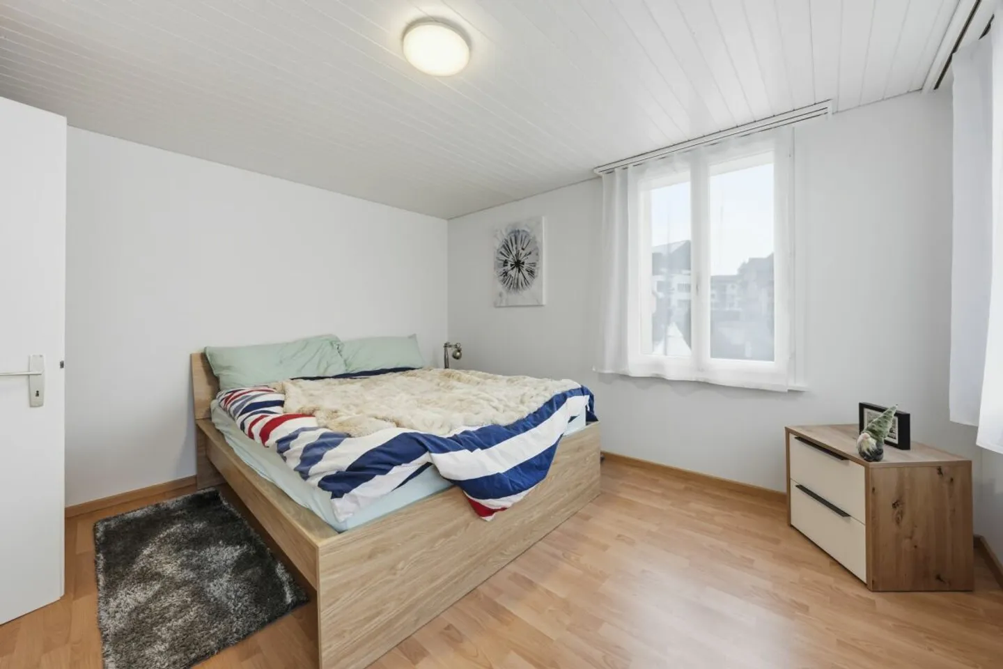 Commercial & Residential combined - ideal capital investment or owner-occupation - Photo 9 of 13