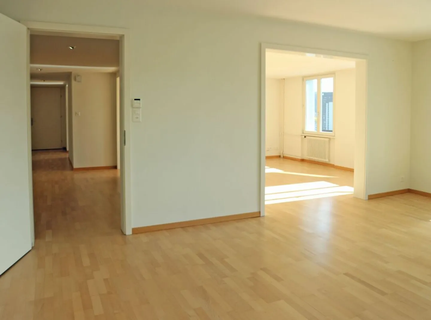 Vivere con vista, soleggiato e tranquillo con un ampio balcone - Foto 9 di 13