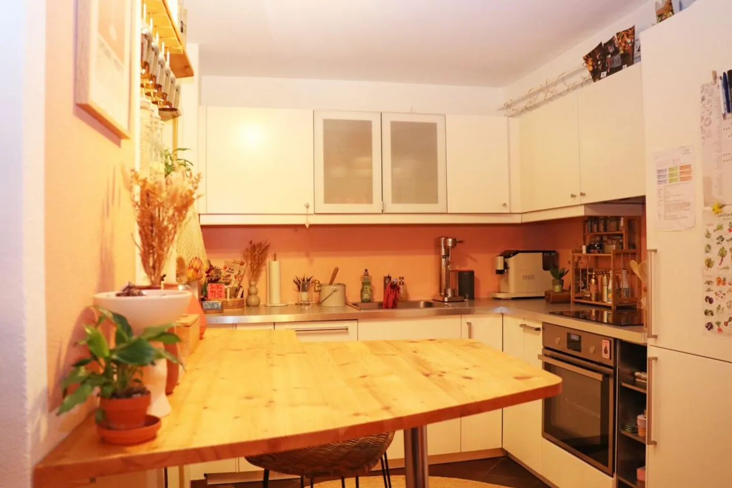 Ampio appartamento di 2,5 locali con grande terrazza nel centro di Sissach - Foto 4 di 9