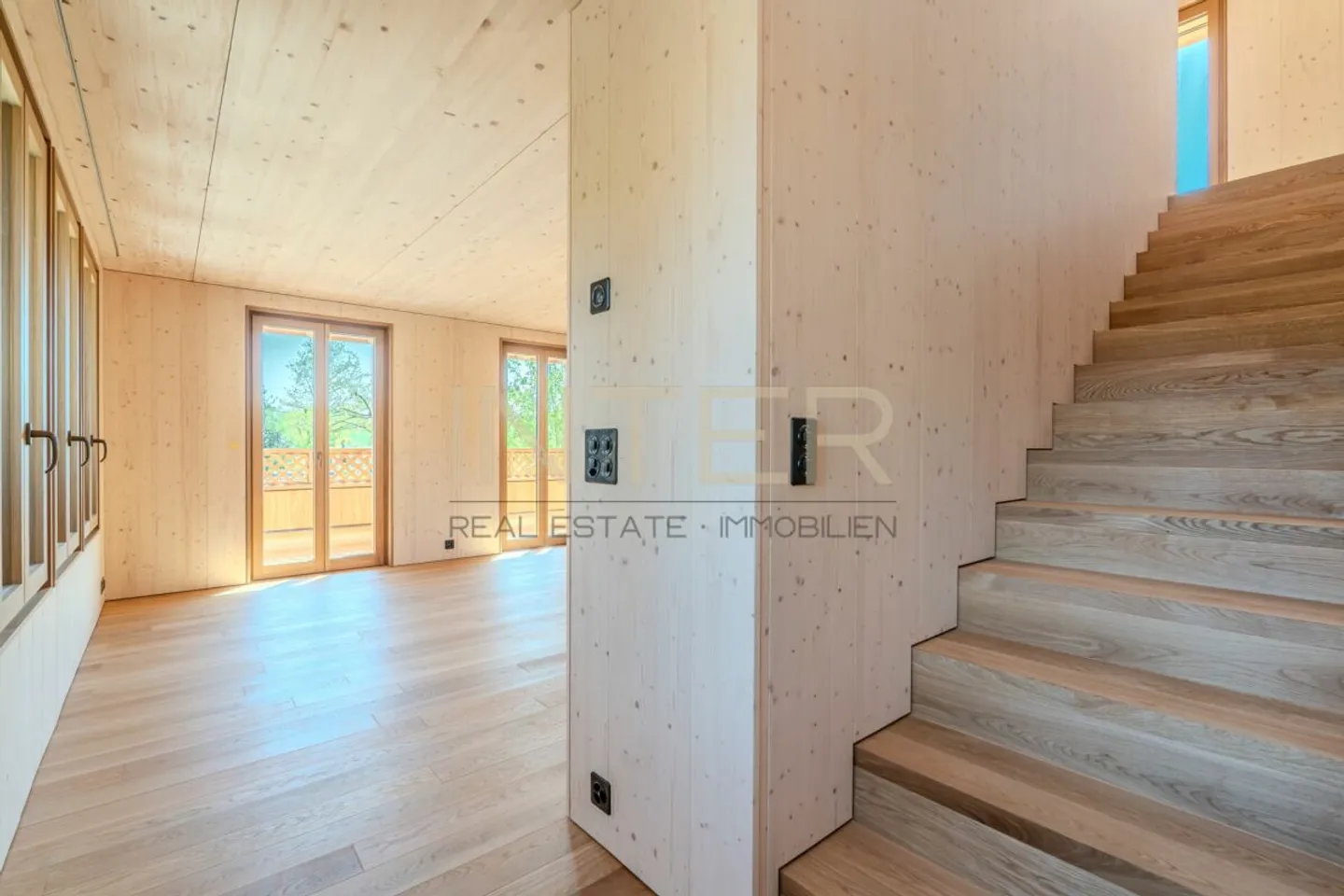 First occupancy in Risch: Exclusive 2.5-room maisonette apartment in a separate Stöckli - Photo 8 of 13