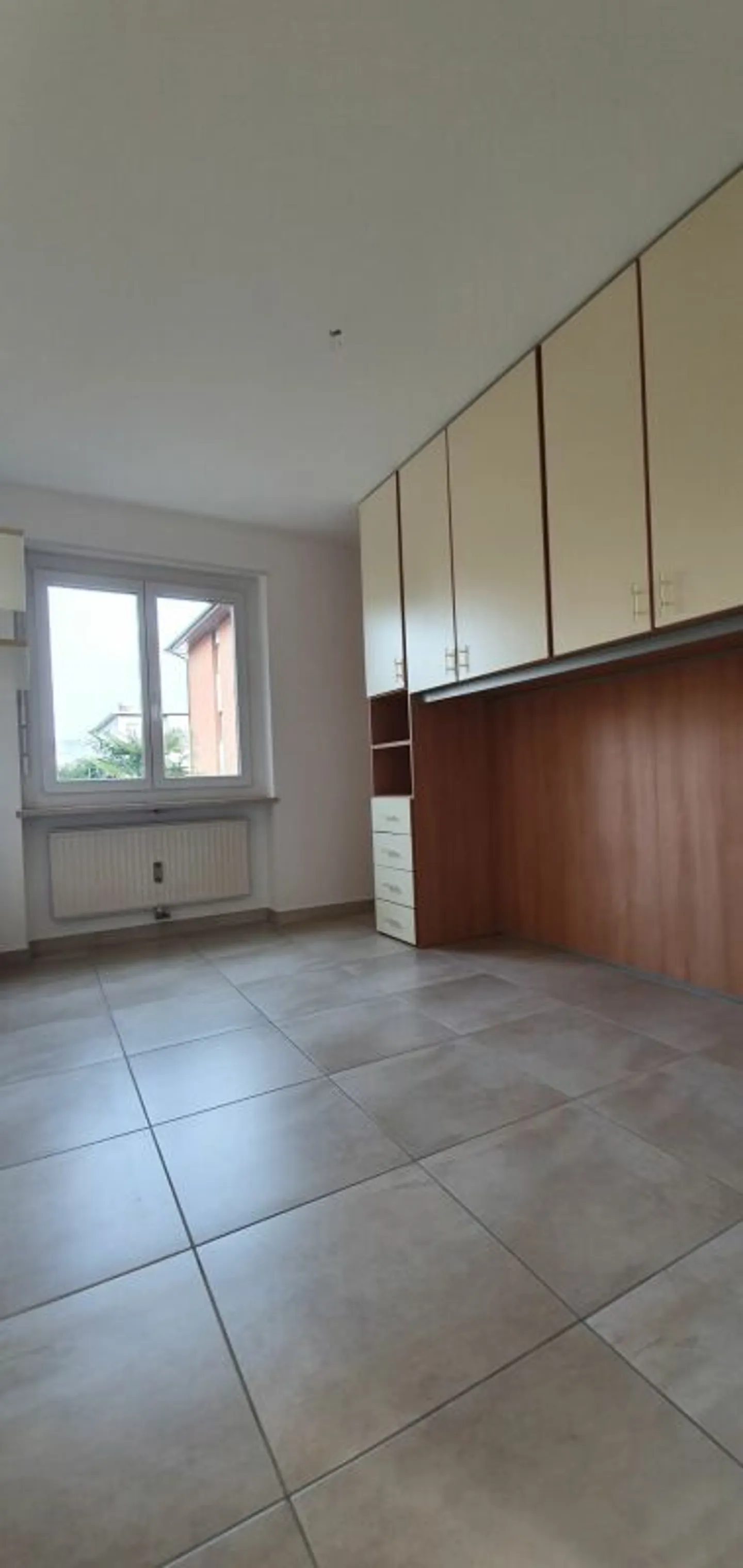 Appartement lumineux et bien structuré - Photo 10 sur 12