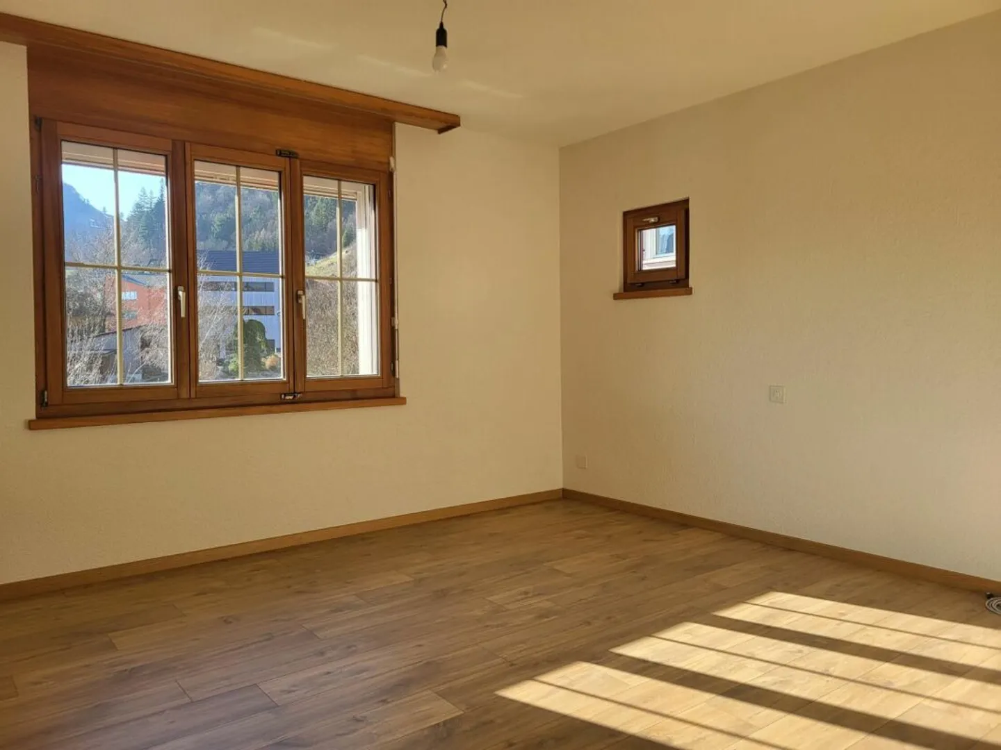 Attractive apartment with fireplace - Photo 9 of 12