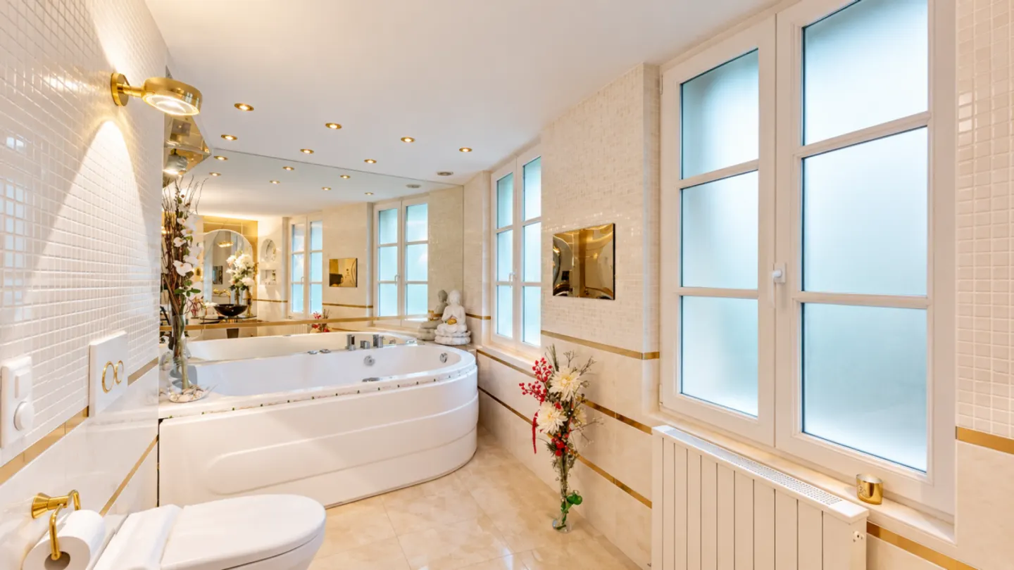 Historical and completely renovated single-family house in the old town of Aarburg - Photo 6 of 9