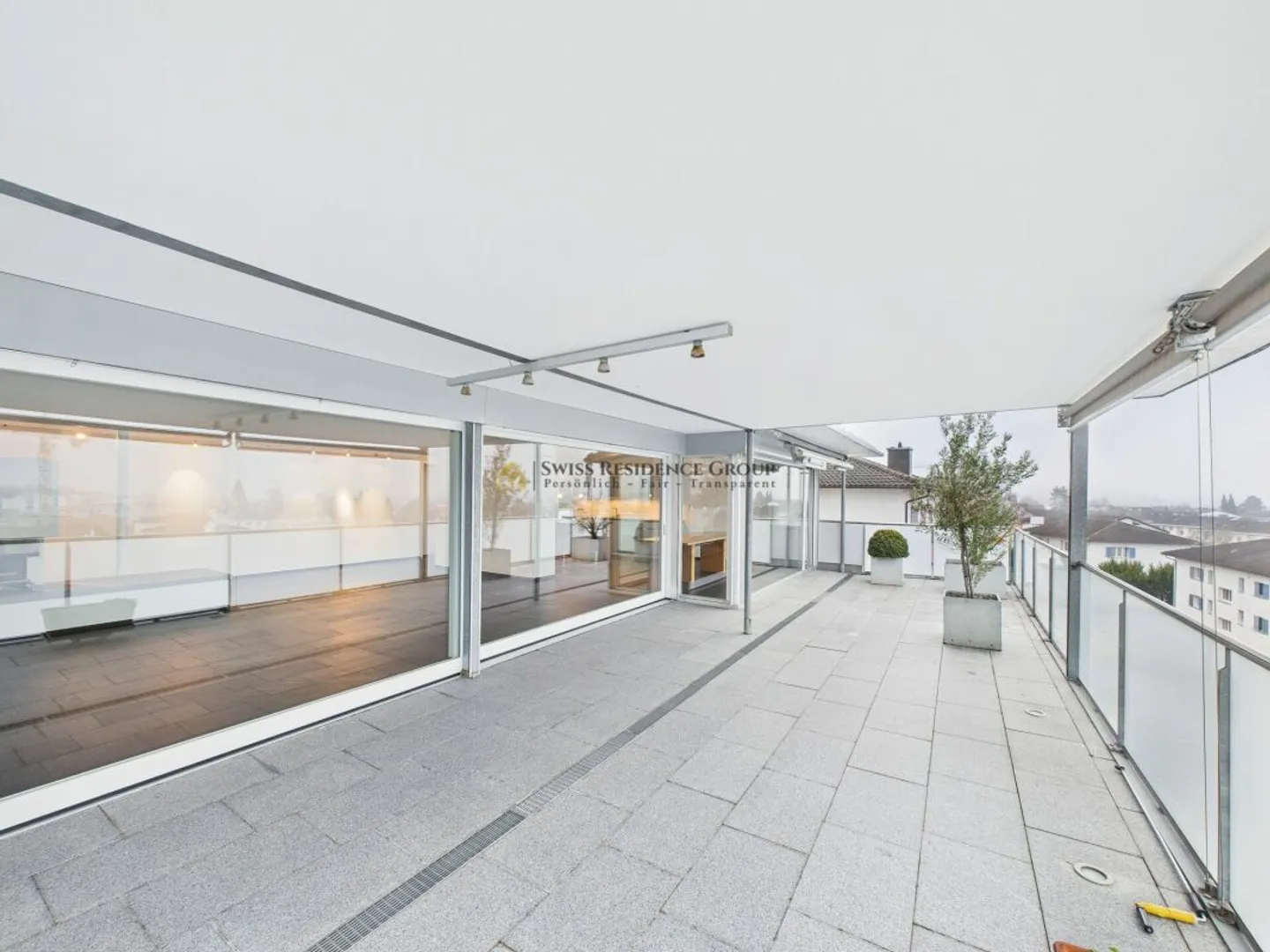 Elegante 5.5-Zimmer-Penthousewohnung mit Liftzugang, Cheminée &amp; grosser Terrasse - Foto 4 di 13