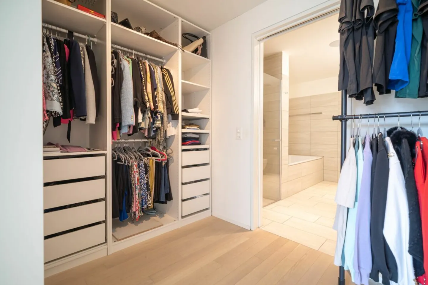 Appartement exclusif de 3,5 pièces à Zurich-Wollishofen près du lac de Zurich - Photo 6 sur 11