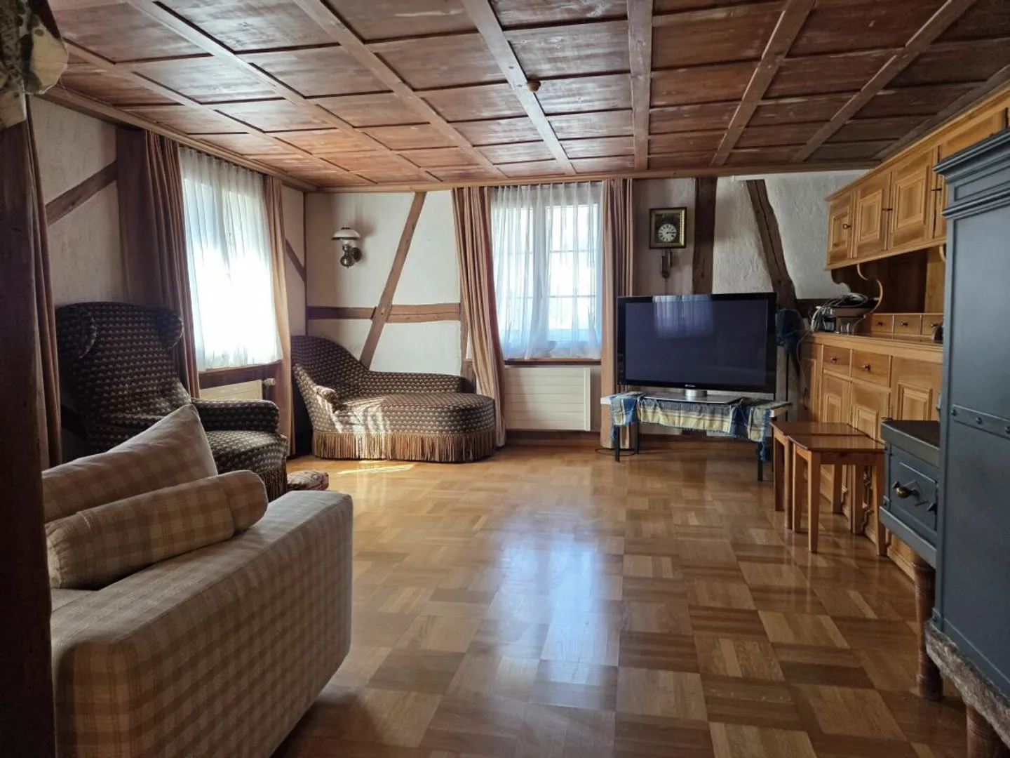 Appartement spacieux de 5,5 pièces dans un ancien bâtiment à louer - Photo 6 sur 13