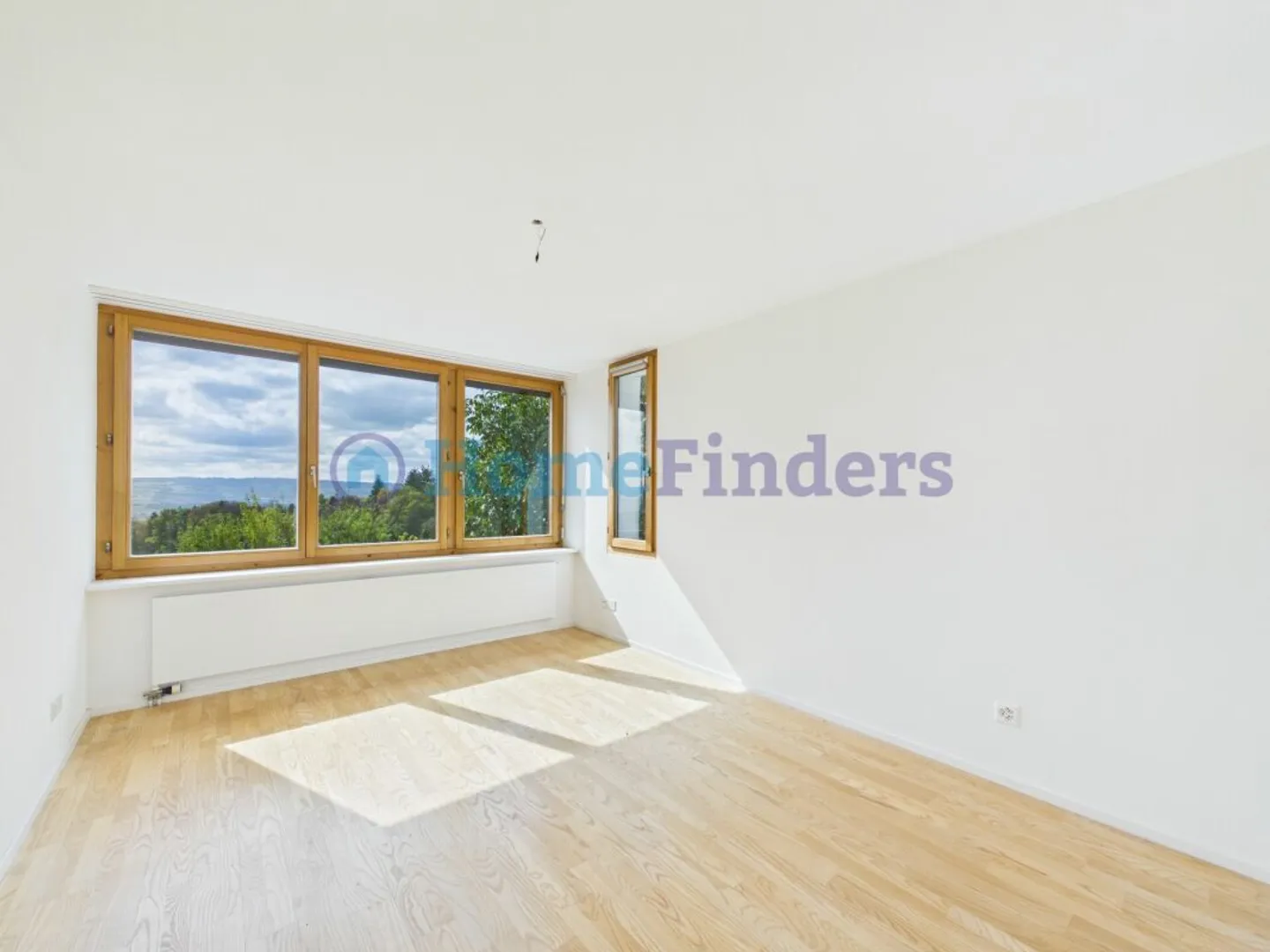 WITH A VIEW - SUNNY GARDEN AND LOTS OF SPACE! - Photo 7 of 13