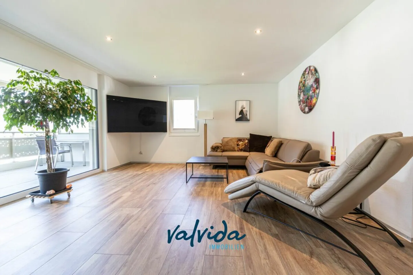 Modernes Mehrfamilienhaus in Steg - Foto 6 von 13