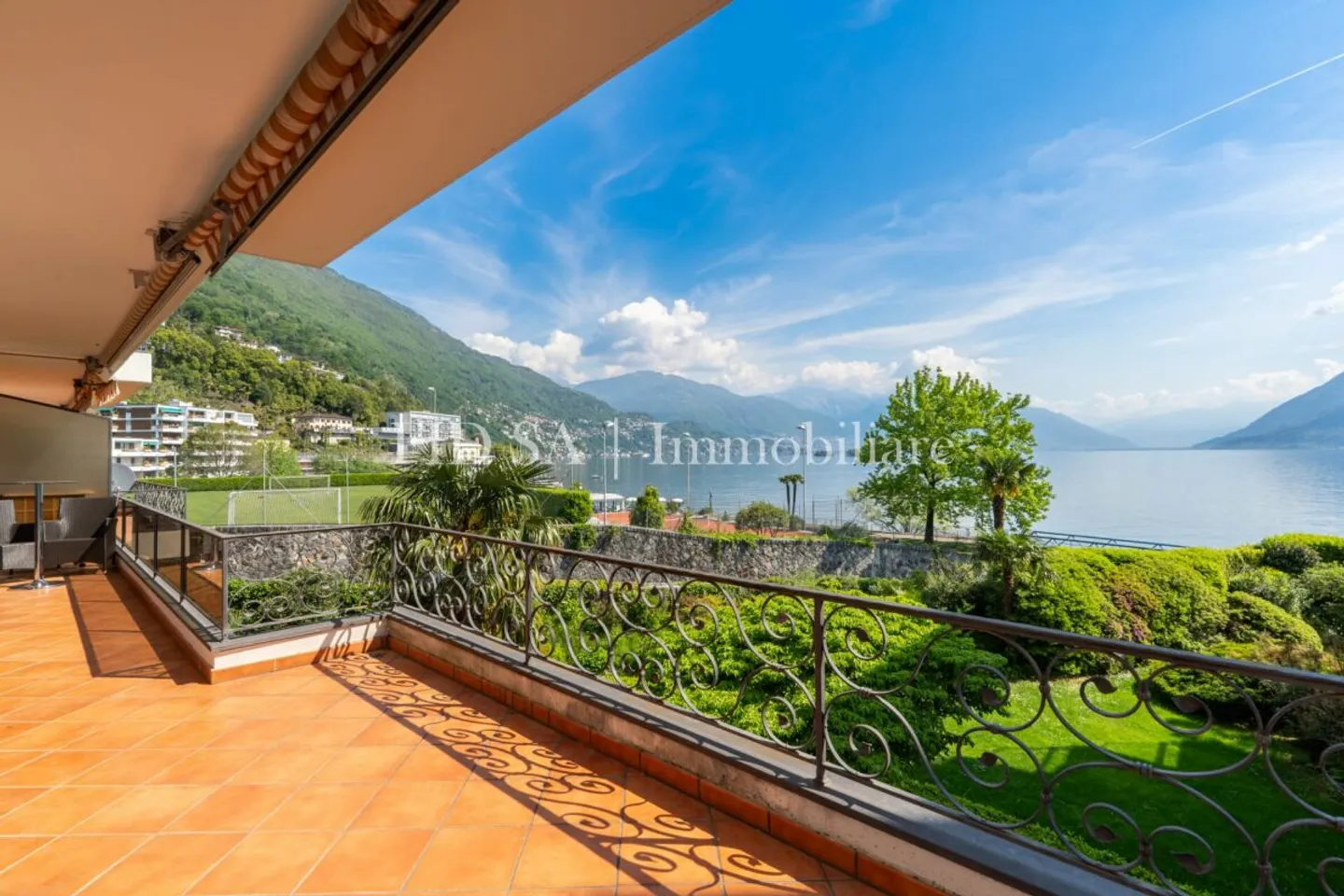 BRISSAGO - Appartamento con vista lago e accesso privato al lago - Foto 1 di 10