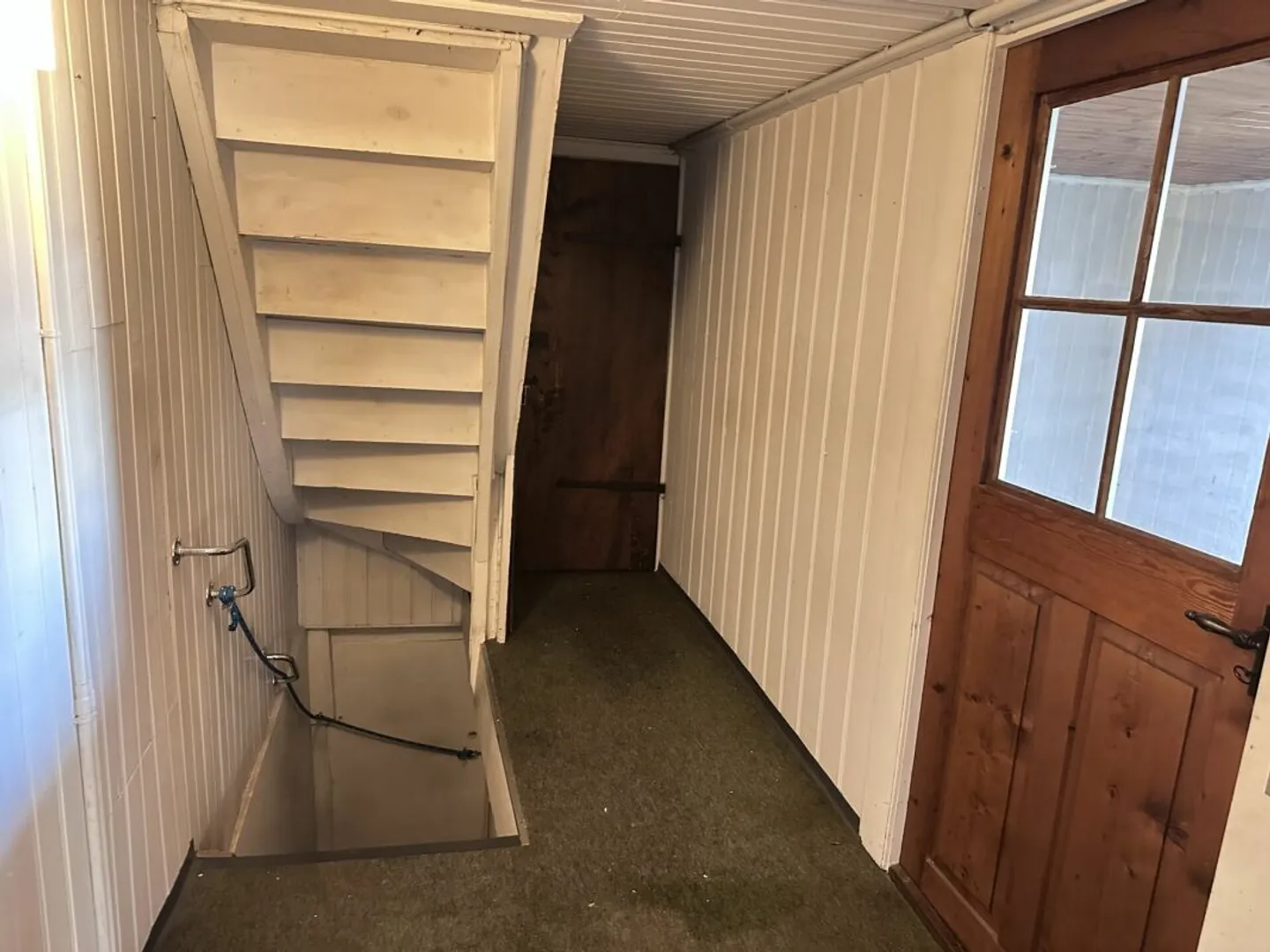 Single-family house with development potential - Photo 9 of 10