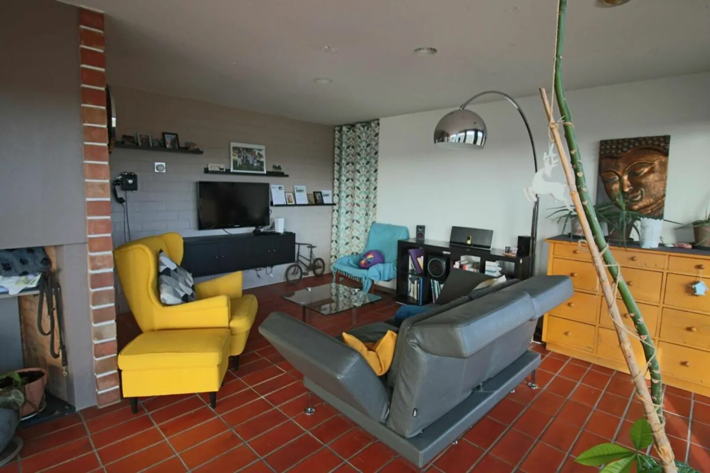 Individual Villa with 7 Rooms in the Woods - Photo 3 of 10