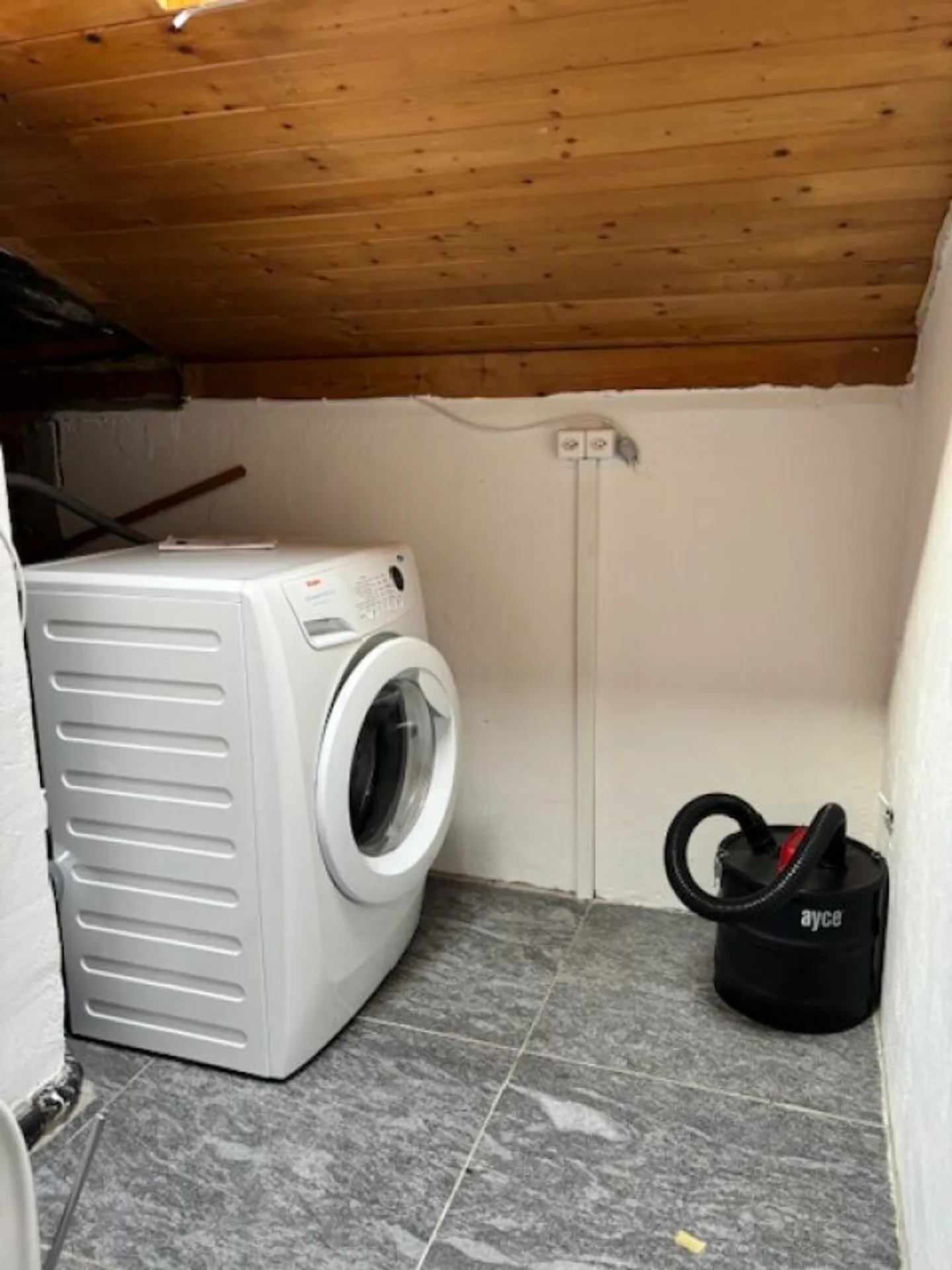 DACHGESCHOSS WOHNUNG - Foto 9 von 10