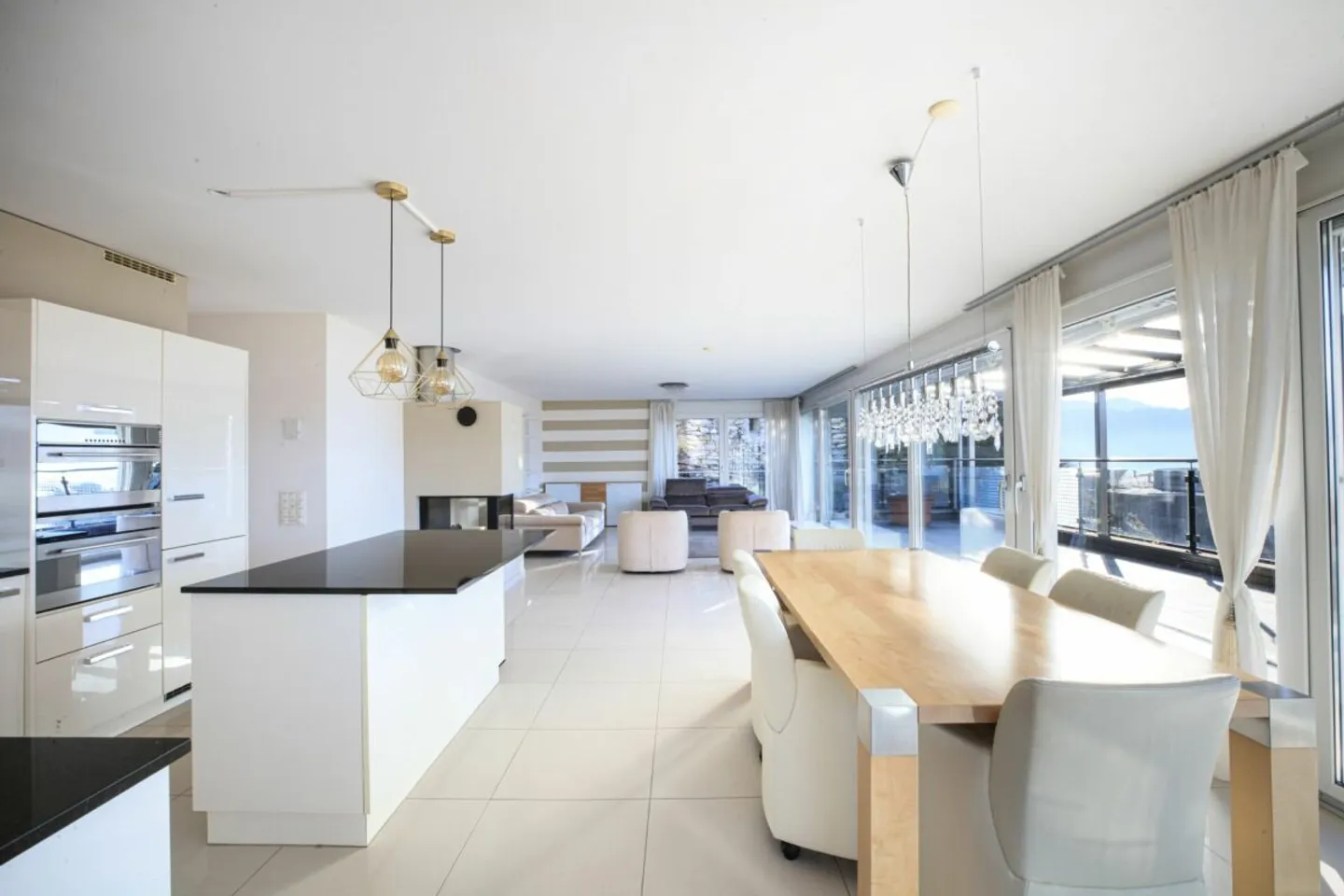 GORDOLA - Appartement intéressant avec piscine privée - Photo 4 sur 13