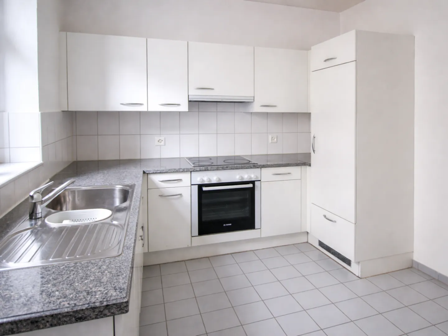 Charmante appartement 4.5 pièces dans un emplacement central à St. Gallen - Photo 2 sur 11