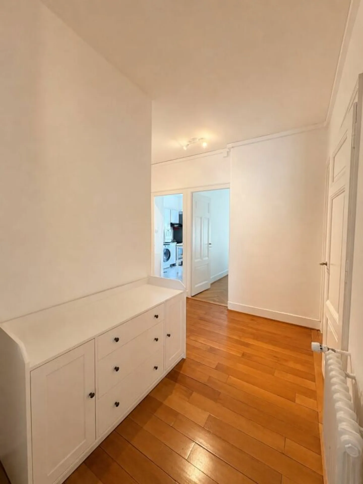 Appartamento di carattere con balcone nel cuore di Ginevra - Foto 7 di 13