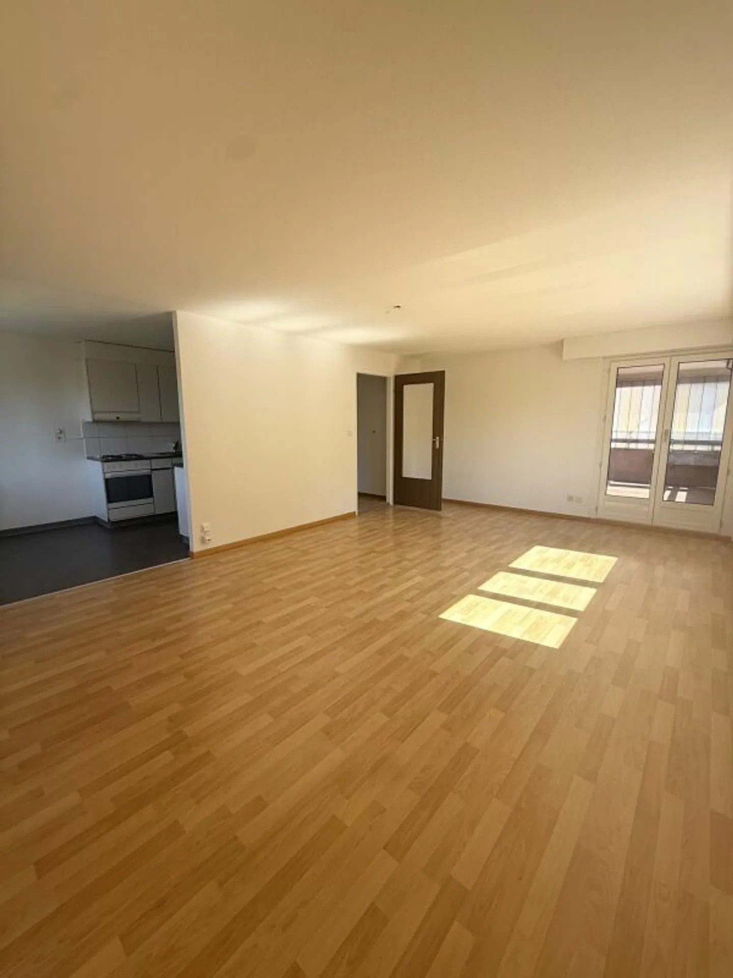 Spacious 5.5-room apartment in a central location - Photo 1 of 13