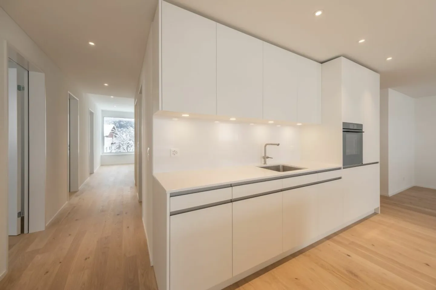 Luminoso appartamento familiare in un quartiere tranquillo - Foto 4 di 13