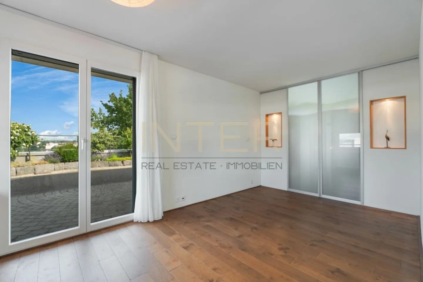 Stylische Attika-Wohnung mit Aussicht - Foto 9 von 13