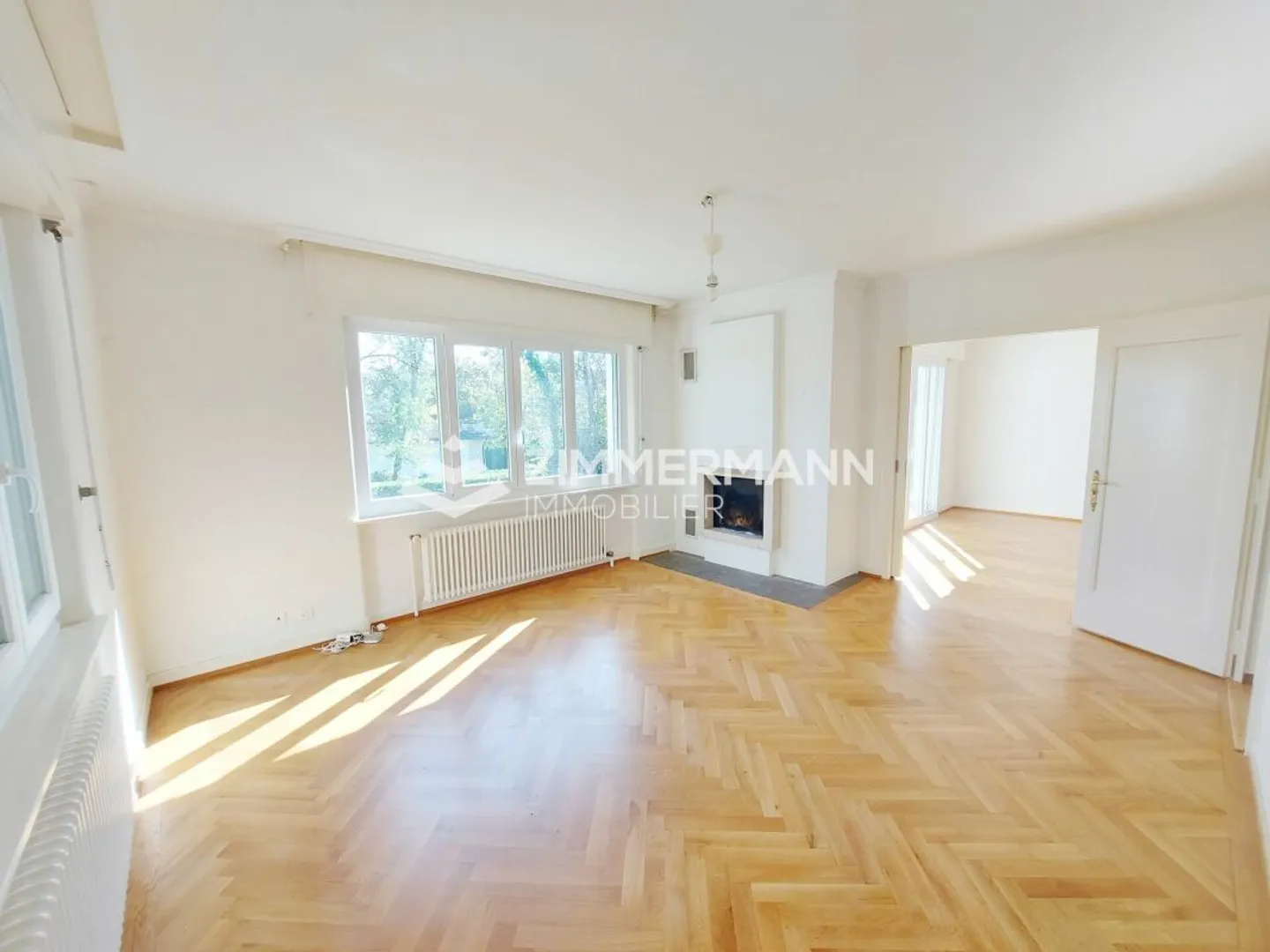 Genthod - Familienvilla auf einem wunderschönen, bewaldeten Grundstück von 2.000 m² - Foto 7 von 13