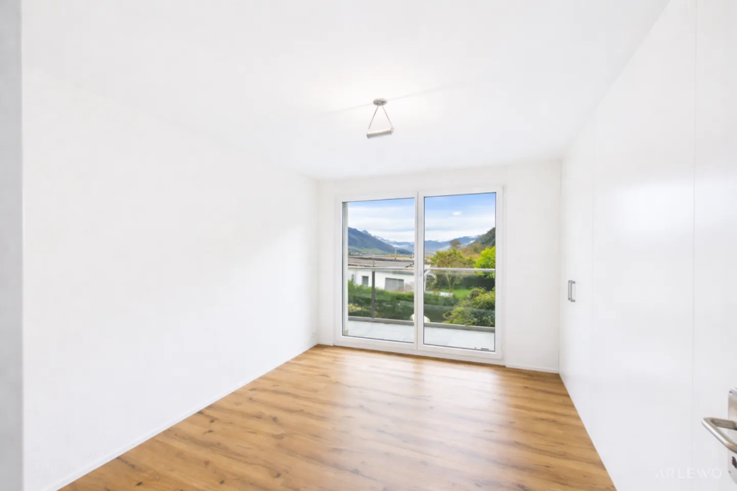 Dreamlike Lake View - Photo 13 of 13