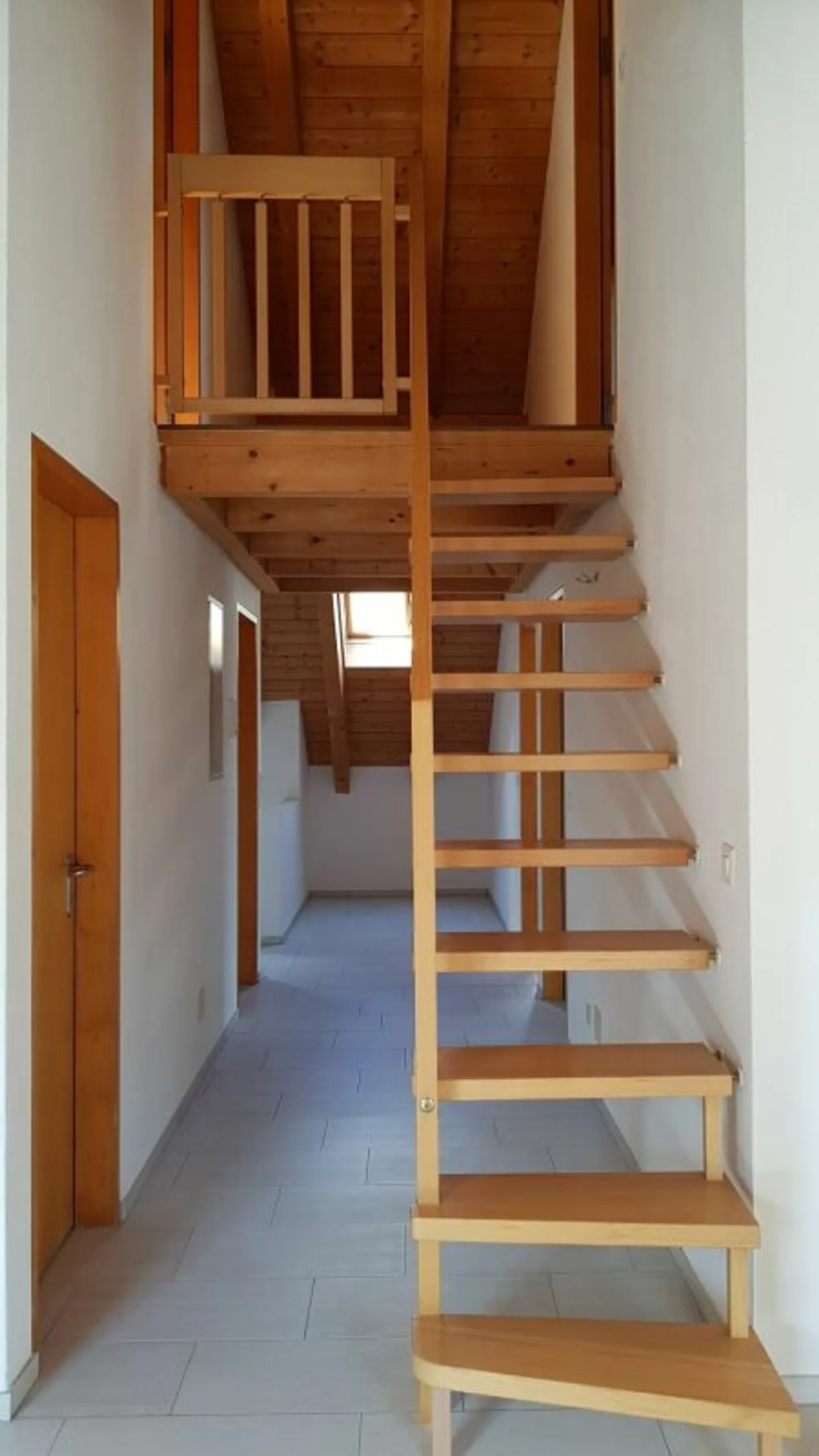 Penthouse Charmant avec Balcon - Photo 4 sur 11