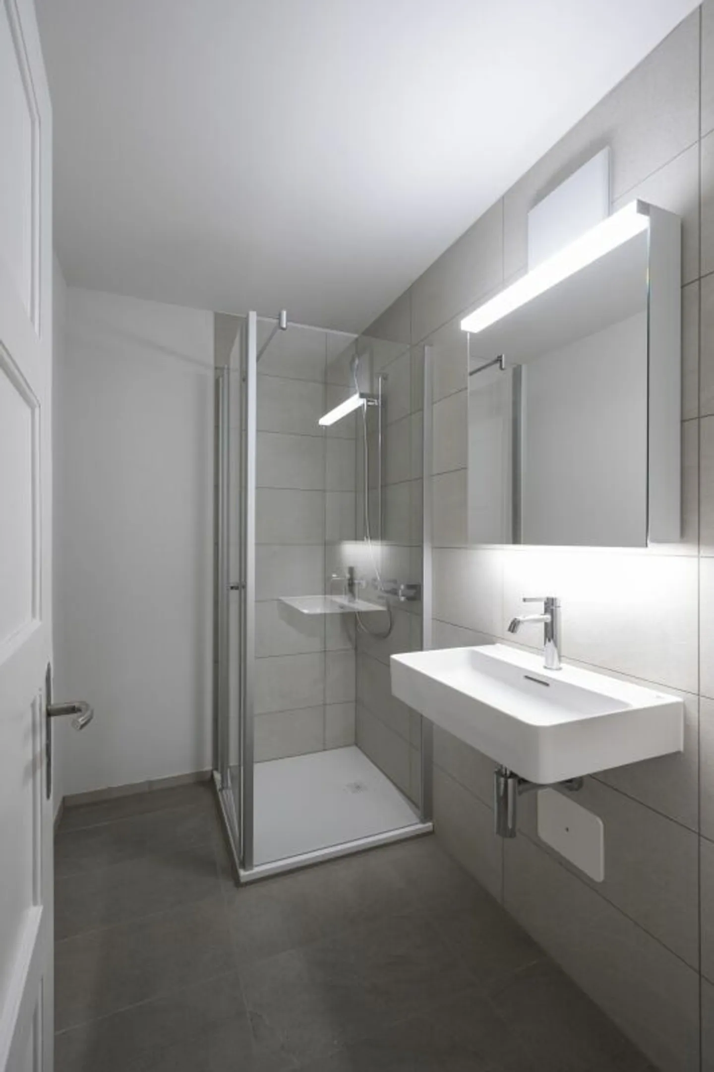 Erstbezug - Altbaucharme trifft modernes Wohngefühl - Foto 4 von 4