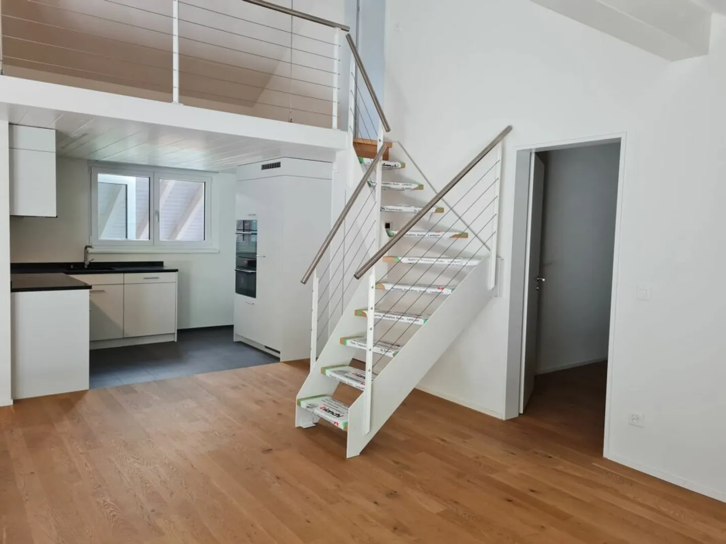 Penthouse sur deux niveaux - belle loggia - Photo 3 sur 13