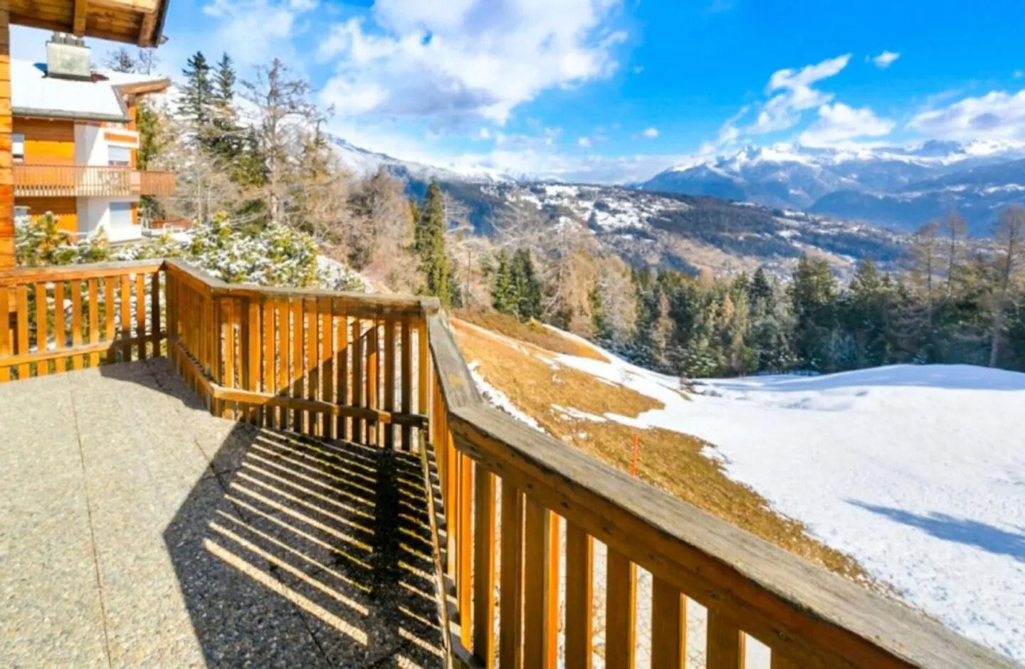 Chalet 5.5 rooms in Anzère - Photo 4 of 13