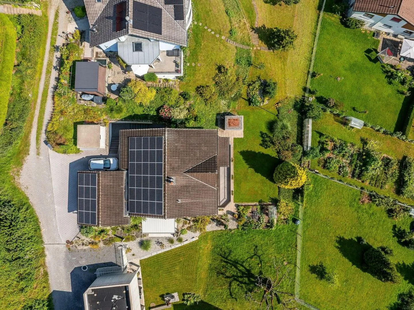 Modernes Einfamilienhaus mit Aussicht - Foto 3 von 13