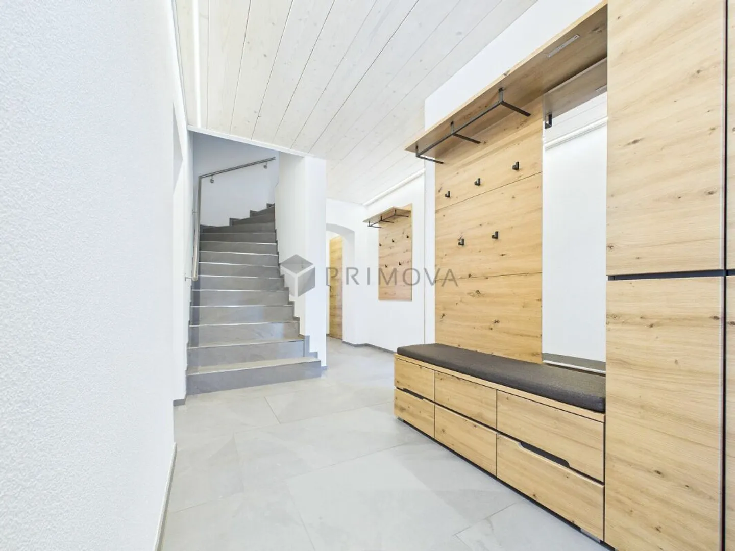 Living redefined - stylish, energy-efficient and with single-family house character - Photo 1 of 13