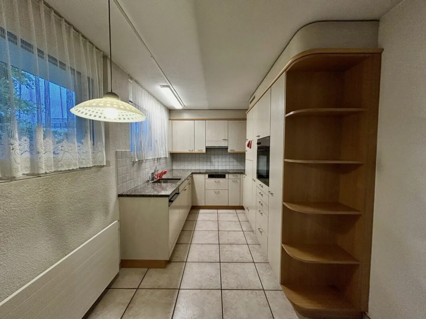 6.5-room single-family house with plenty of space for new ideas! - Photo 8 of 13