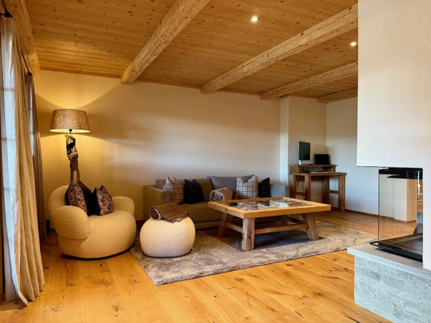 "4.5-Zimmer-MAISSEN-Maisonette-Dachwohnung ""LAG-PIGN"" (ERST-Wohnung)" - Photo 4 of 11
